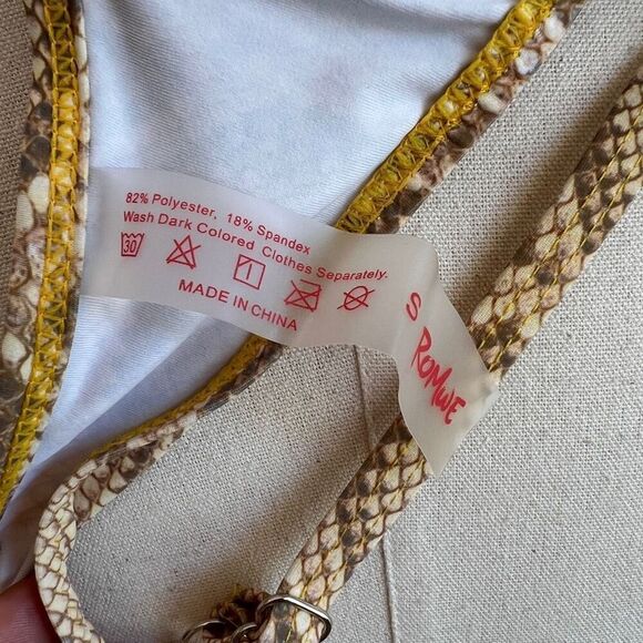 Romwe Underwire Snakeskin Print Bikini Swimsuit Top Size Small Yellow and Tan - Picture 12 of 12